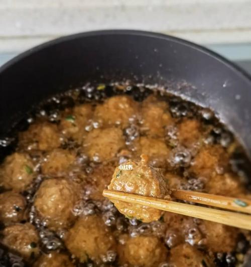 油炸肉丸的制作方法（家庭美食）  第1张