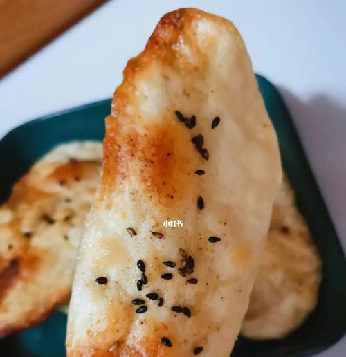 鲜肉芝麻饺的制作方法详解（又香又鲜的自制美食）