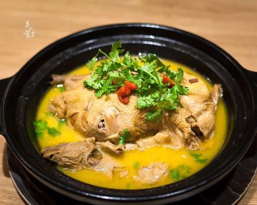 用水鱼鸡汤烹饪美食（做一道营养美味的红烧排骨）  第1张