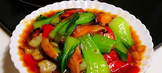 生炒油菜，清爽回味无穷（家常美食）