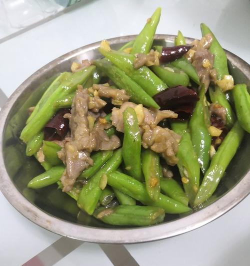 尝鲜美味，肉末干煸四季豆（家常美食）  第2张